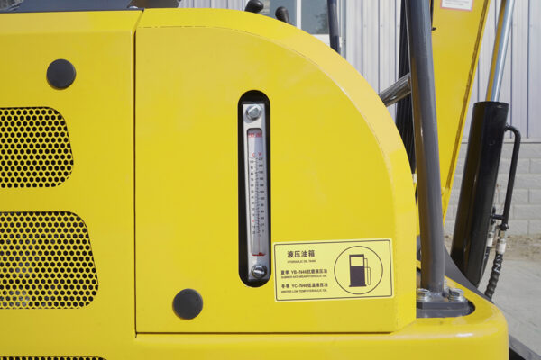 รถขุดตีนตะขาบขนาดเล็ก 1.1 ตัน  รุ่น HW17 ( Mini Crawler Excavator ) - Image 7